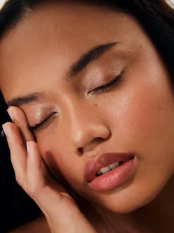 Rouje La Palette De Fards À Paupières></noscript>La Palette Yeux Perle