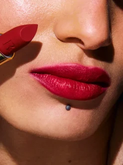 Rouje Les Rouges À Lèvres></noscript>Le Rouge Camille